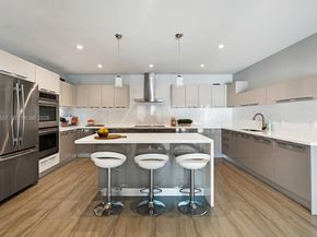 4190 Braganza Ave, Miami FL 33133