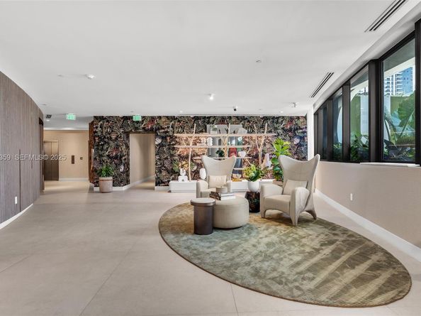 700 NE 24 street 2003, Miami FL 33137