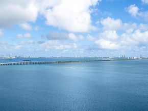 700 NE 24 street 2003, Miami FL 33137