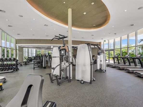 700 NE 24 street 2003, Miami FL 33137