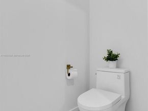 700 NE 24 street 2003, Miami FL 33137