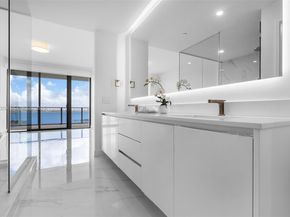 700 NE 24 street 2003, Miami FL 33137