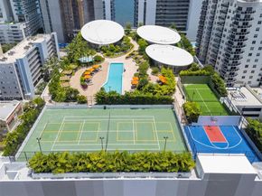 700 NE 24 street 2003, Miami FL 33137