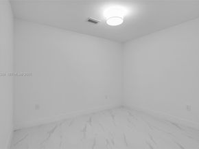 700 NE 24 street 2003, Miami FL 33137