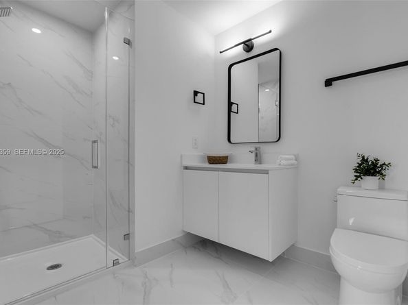 700 NE 24 street 2003, Miami FL 33137