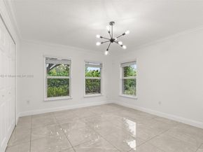 1081 NE 132nd St, North Miami FL 33161