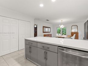 1081 NE 132nd St, North Miami FL 33161