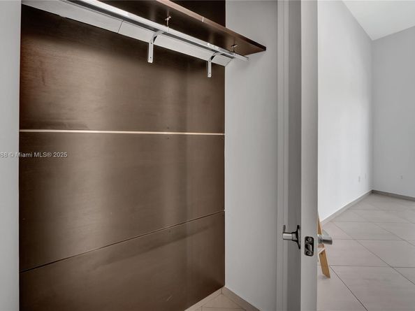 1900 N Bayshore Dr 507, Miami FL 33132