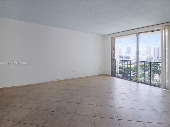 800 West Ave 937, Miami Beach FL 33139