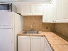 800 West Ave 937, Miami Beach FL 33139