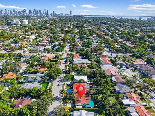 2460 SW 24th St, Miami FL 33145