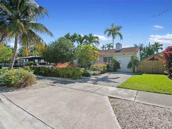 2460 SW 24th St, Miami FL 33145