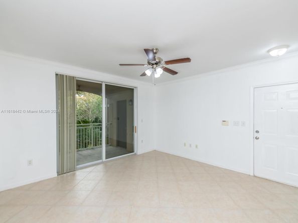 6492 Emerald Dunes Dr 206, West Palm Beach FL 33411
