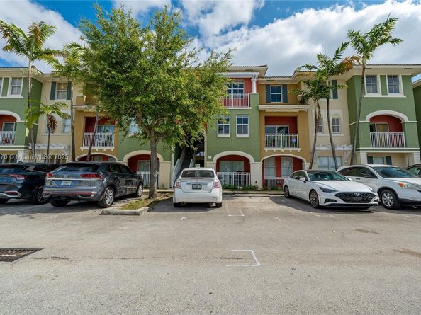 11002 NW 83rd St 213, Doral FL 33178