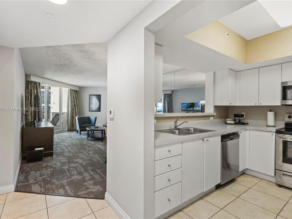 17375 Collins Ave 1004, Sunny Isles Beach FL 33160