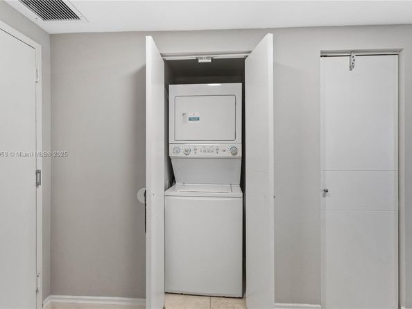 17375 Collins Ave 1004, Sunny Isles Beach FL 33160