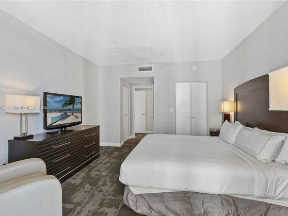 17375 Collins Ave 1004, Sunny Isles Beach FL 33160
