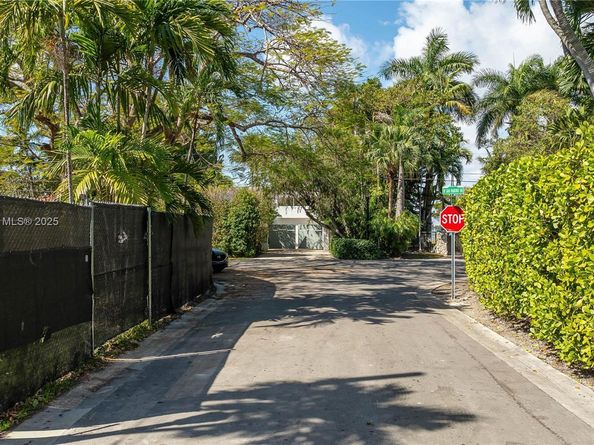 315 W San Marino Dr, Miami Beach FL 33139