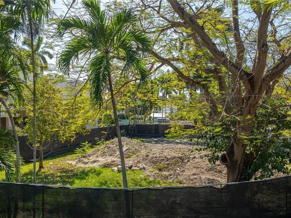 315 W San Marino Dr, Miami Beach FL 33139