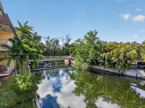 1820 Venice Park Dr 102, North Miami FL 33181