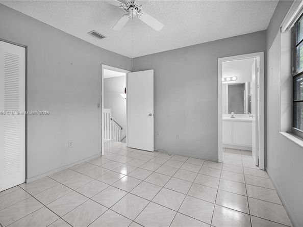 502 Westree Ln, Plantation FL 33324