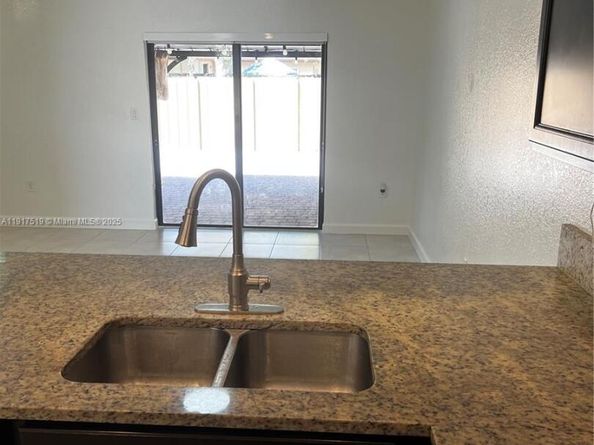 152 SE 37th Ter 152, Homestead FL 33033