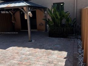 152 SE 37th Ter 152, Homestead FL 33033