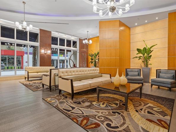 253 NE 2 St 626, Miami FL 33132