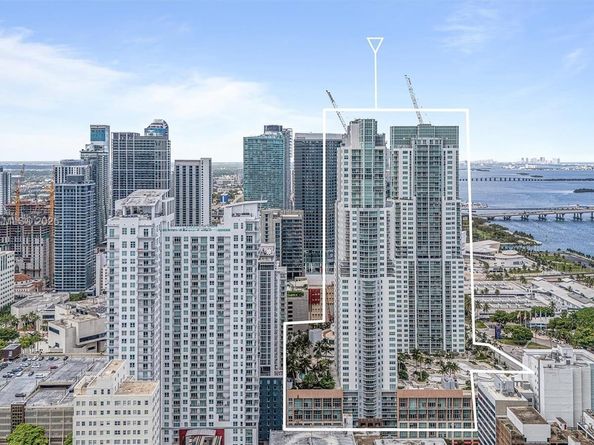 253 NE 2 St 626, Miami FL 33132