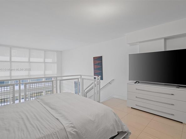 253 NE 2 St 626, Miami FL 33132