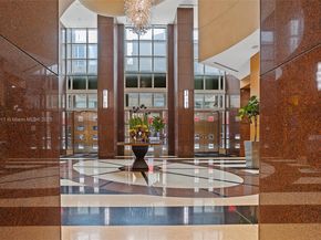 253 NE 2 St 626, Miami FL 33132