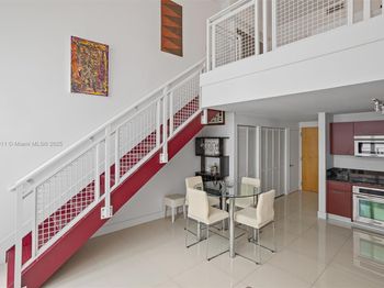 253 NE 2 St