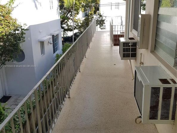 1021 Michigan Ave 10, Miami Beach FL 33139