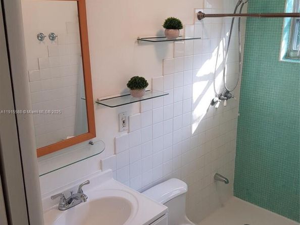 1021 Michigan Ave 10, Miami Beach FL 33139