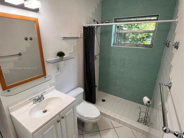 1021 Michigan Ave 10, Miami Beach FL 33139