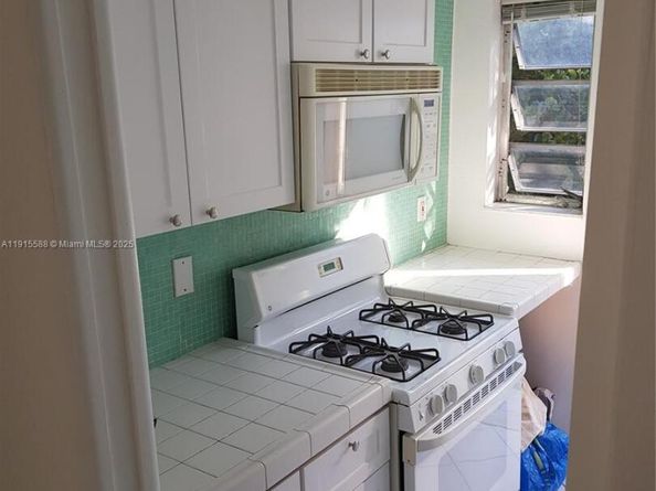 1021 Michigan Ave 10, Miami Beach FL 33139