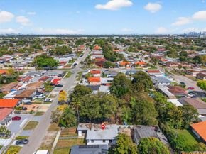 440 E 37th St, Hialeah FL 33013