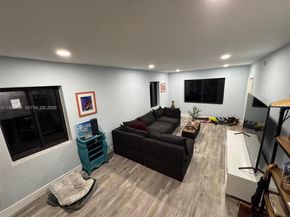 440 E 37th St, Hialeah FL 33013