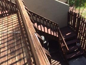 17 Crossings Cir E, Boynton Beach FL 33435