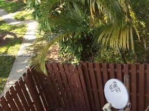 17 Crossings Cir E, Boynton Beach FL 33435