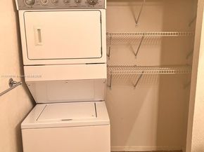 17 Crossings Cir E, Boynton Beach FL 33435