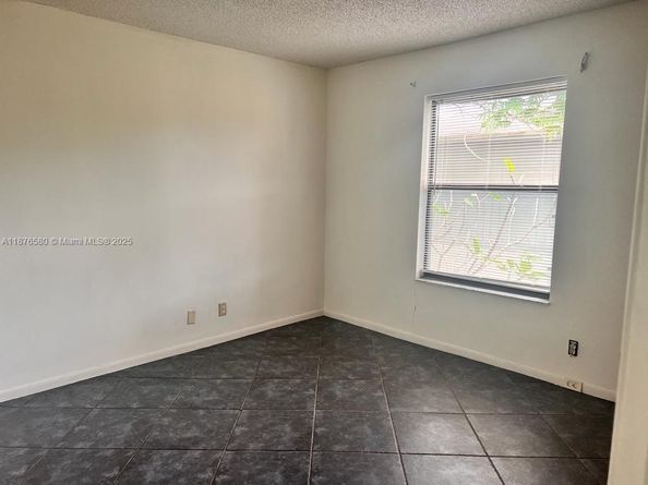 17 Crossings Cir E, Boynton Beach FL 33435