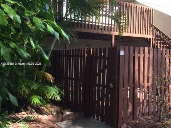 17 Crossings Cir E, Boynton Beach FL 33435