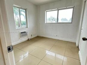 6220 Dawson St, Hollywood FL 33023