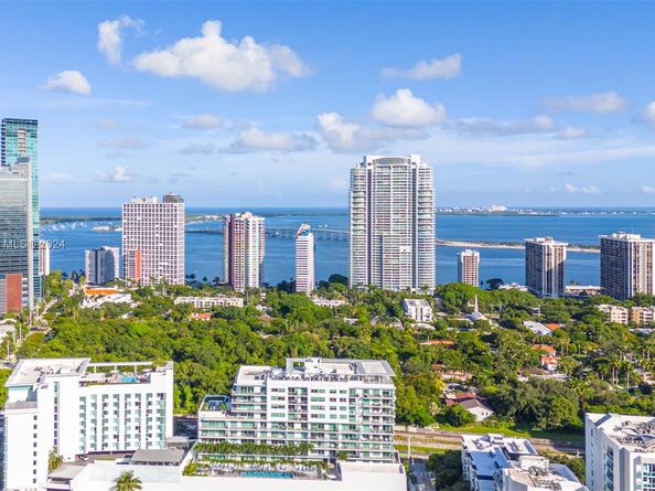 1600 SW 1st Ave 614, Miami FL 33129