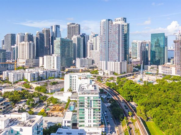 1600 SW 1st Ave 614, Miami FL 33129