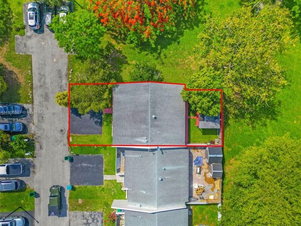 10362 SW 208th Ln, Cutler Bay FL 33189