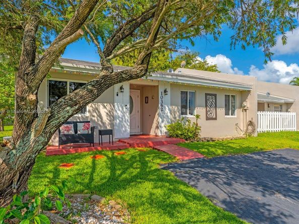 10362 SW 208th Ln, Cutler Bay FL 33189