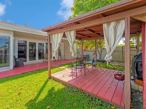 10362 SW 208th Ln, Cutler Bay FL 33189