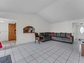 10362 SW 208th Ln, Cutler Bay FL 33189